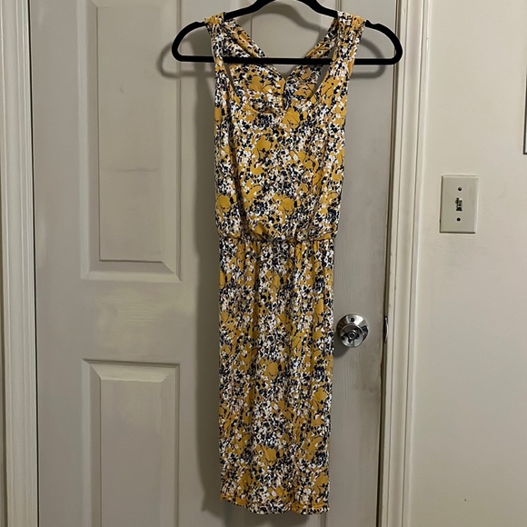Beautiful Off-White Eyelet Dress - Size 6